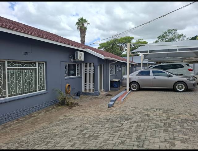 4 BEDROOM HOUSE FOR SALE IN SAFARI GARDENS